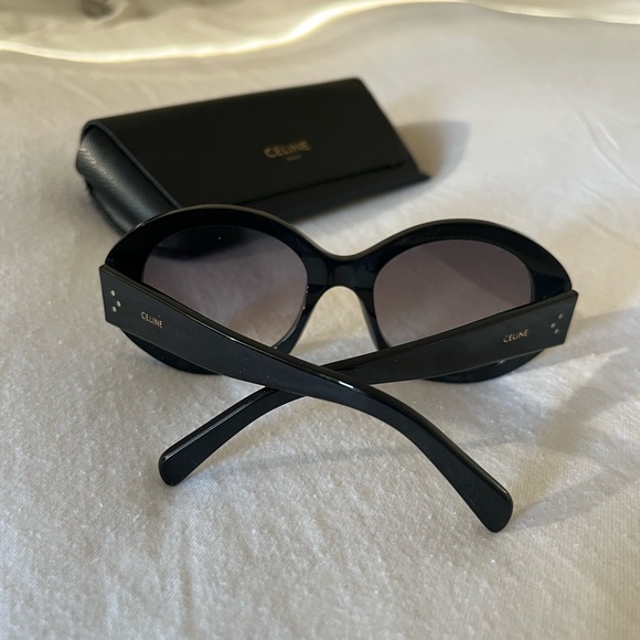 Celine CL40240 Round Sunglasses - Picture 4 of 5